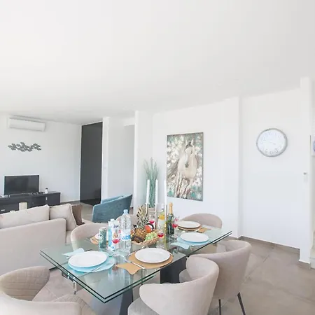 Your Dream Holiday With Private Pool In Most Exclusive Neighbourhood 1697 Villa Protaras