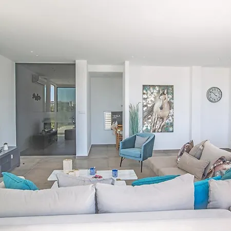Your Dream Holiday With Private Pool In Most Exclusive Neighbourhood 1697 Πρωταράς