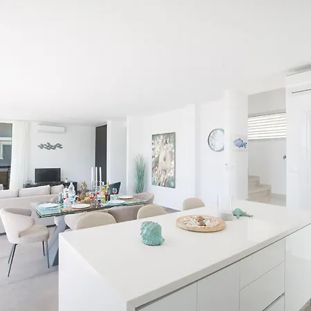 Villa Your Dream Holiday With Private Pool In Most Exclusive Neighbourhood 1697